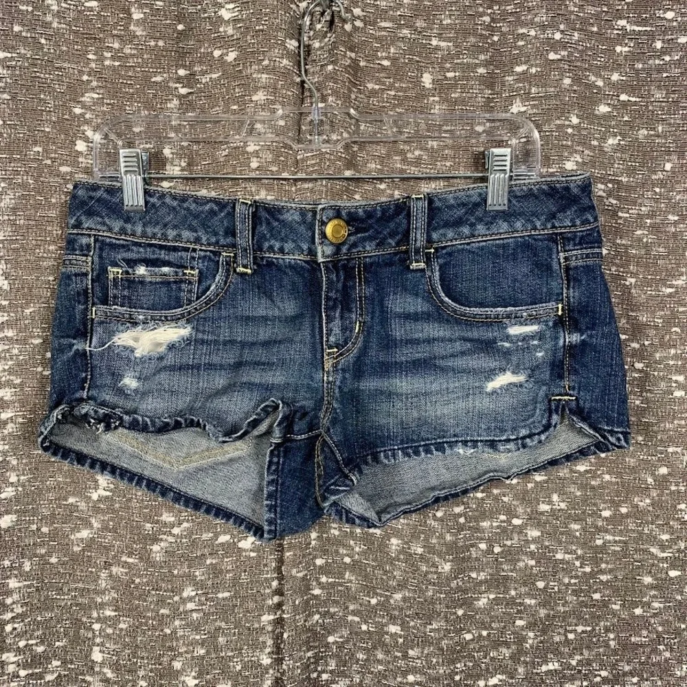 American Eagle Low Rise Denim Shorts Distressed Cutoff Split V Vent Frayed Sz M